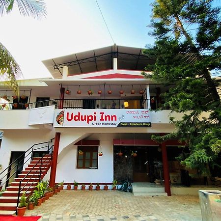 Udupi Inn Bagian luar foto