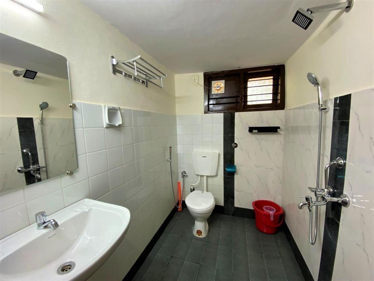Udupi Inn Bagian luar foto